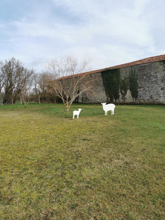ChervettesAu Domaine De Gigie住宿加早餐旅馆 外观 照片